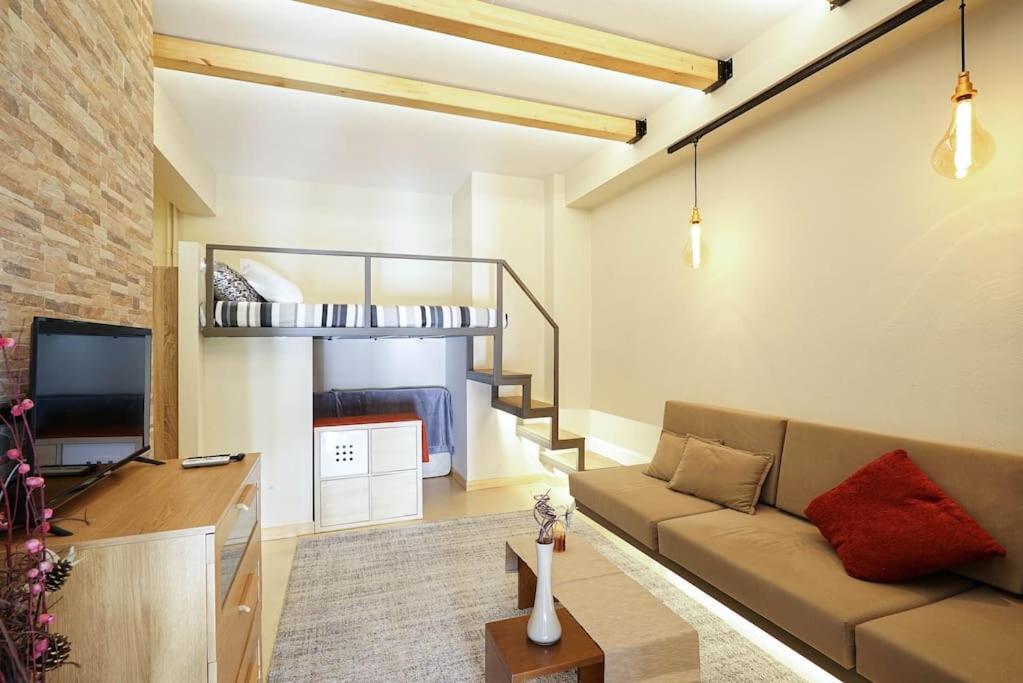 Cozy Athens Apartment / 2' From Metro Station Exterior photo